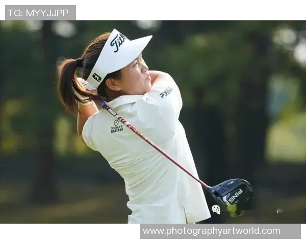 李芳的网球人生:从青涩梦想到职业巅峰的深度对话与反思 李芳的网球人生:从青涩梦想到职业巅峰的深度对话与反思