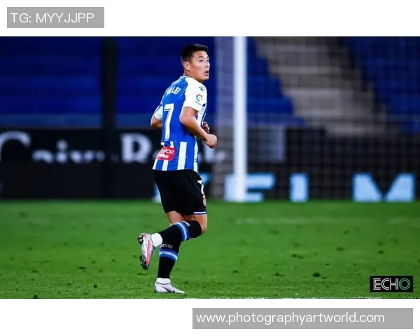 南京足球队与深圳足球队赛后复盘分析比赛节奏与战术表现 南京足球队与深圳足球队赛后复盘分析比赛节奏与战术表现