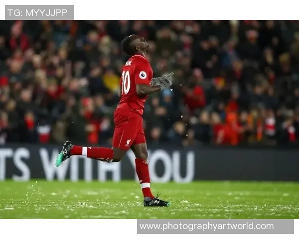 广州足球队以98分领跑挑战赛积分榜展现强劲实力